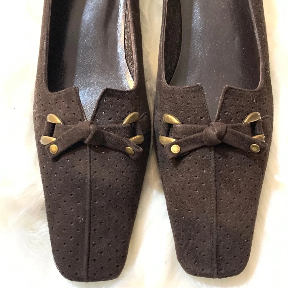 Stuart Weitzman Dark Brown Suede Kitten Heel shoes